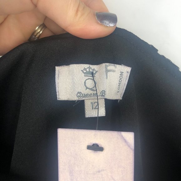 Queen B London Maternity Black Tulle Maxi - Picture 7 of 7